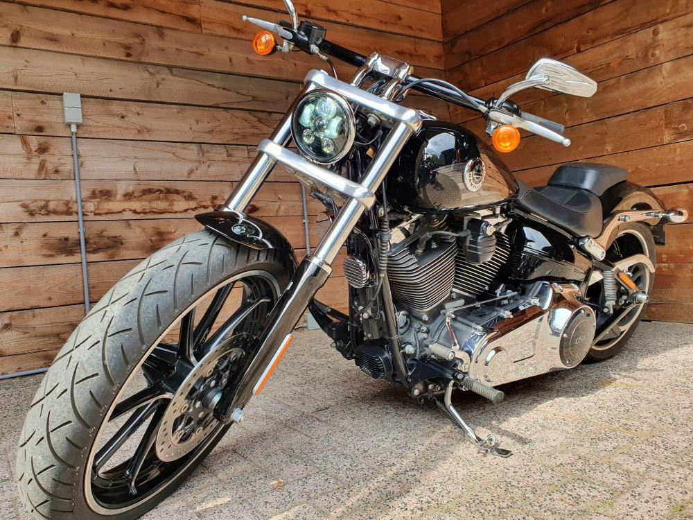 Harley Davidson FXSB Breakout